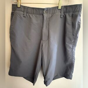 Under Armour Men’s Gray Shorts 38